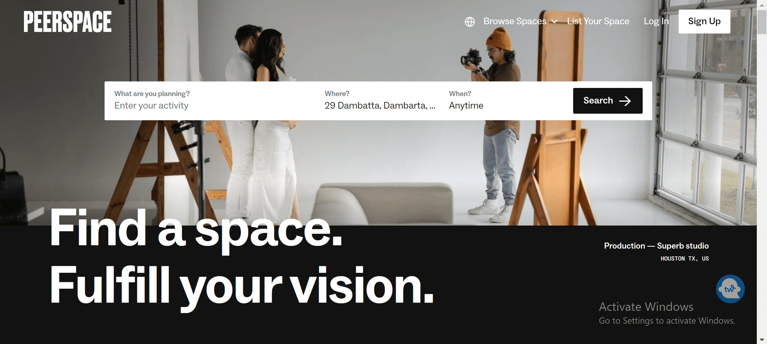 alt="PeerSpace photography website homepage"